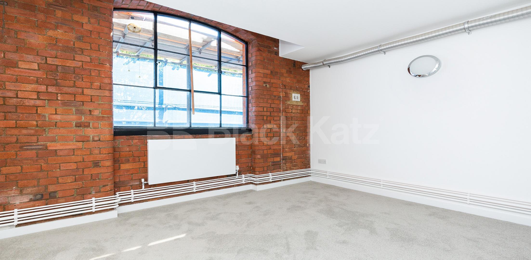 			VIRTUAL TOUR AVAILABLE!, 2 Bedroom, 1 bath, 1 reception Apartment			 DOVE ROAD , CANONBURY-ISLINGTON